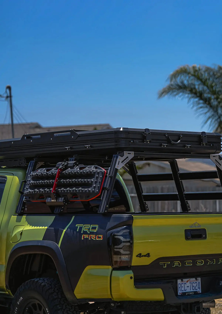 Roof rack tent system