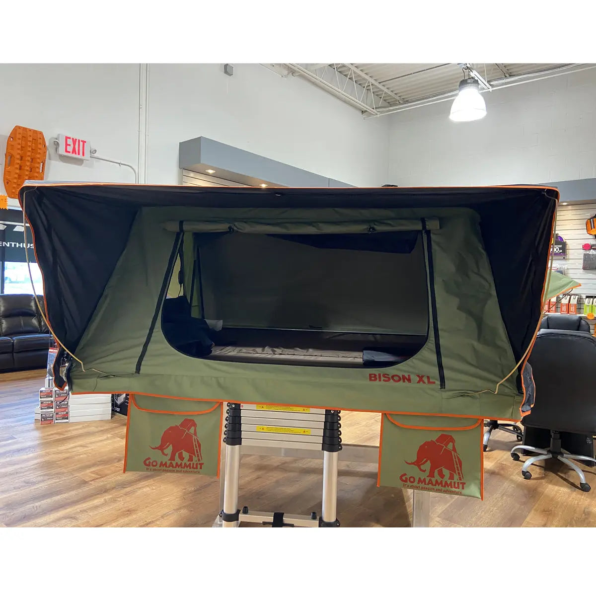 Universal mounting roof tent