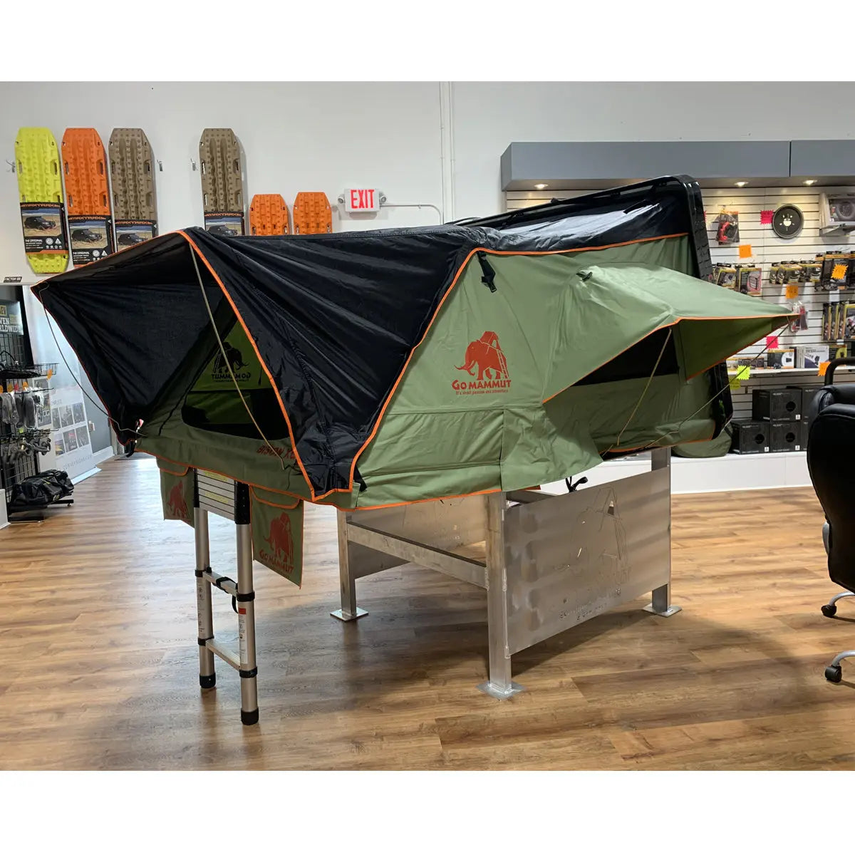Lightweight rooftop tent