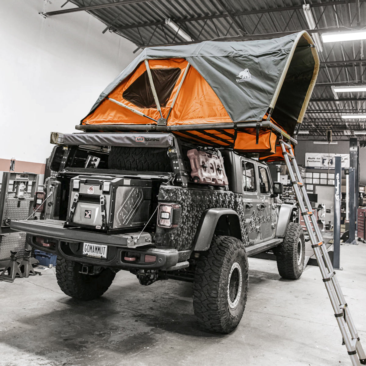 Softshell rooftop tent